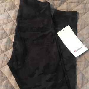 Lululemon align pant II 25” grey black camo size 2